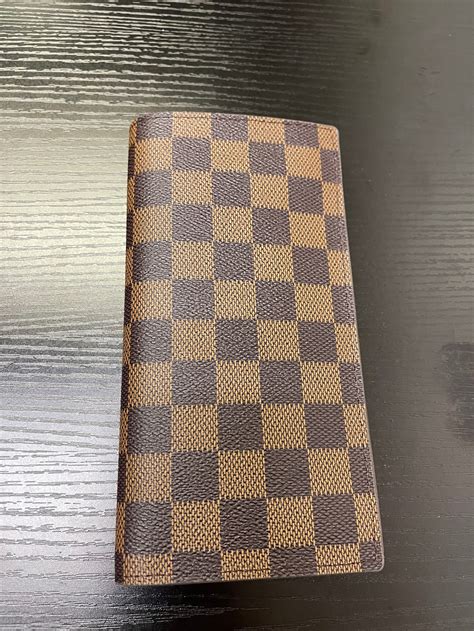 louis vuitton checkered wallet.